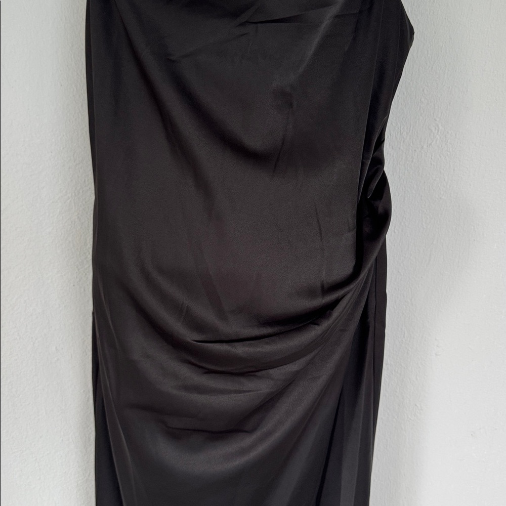 Lulus black satin spaghetti strap cowl neck midi length wrap slit dress XL - Picture 4 of 11
